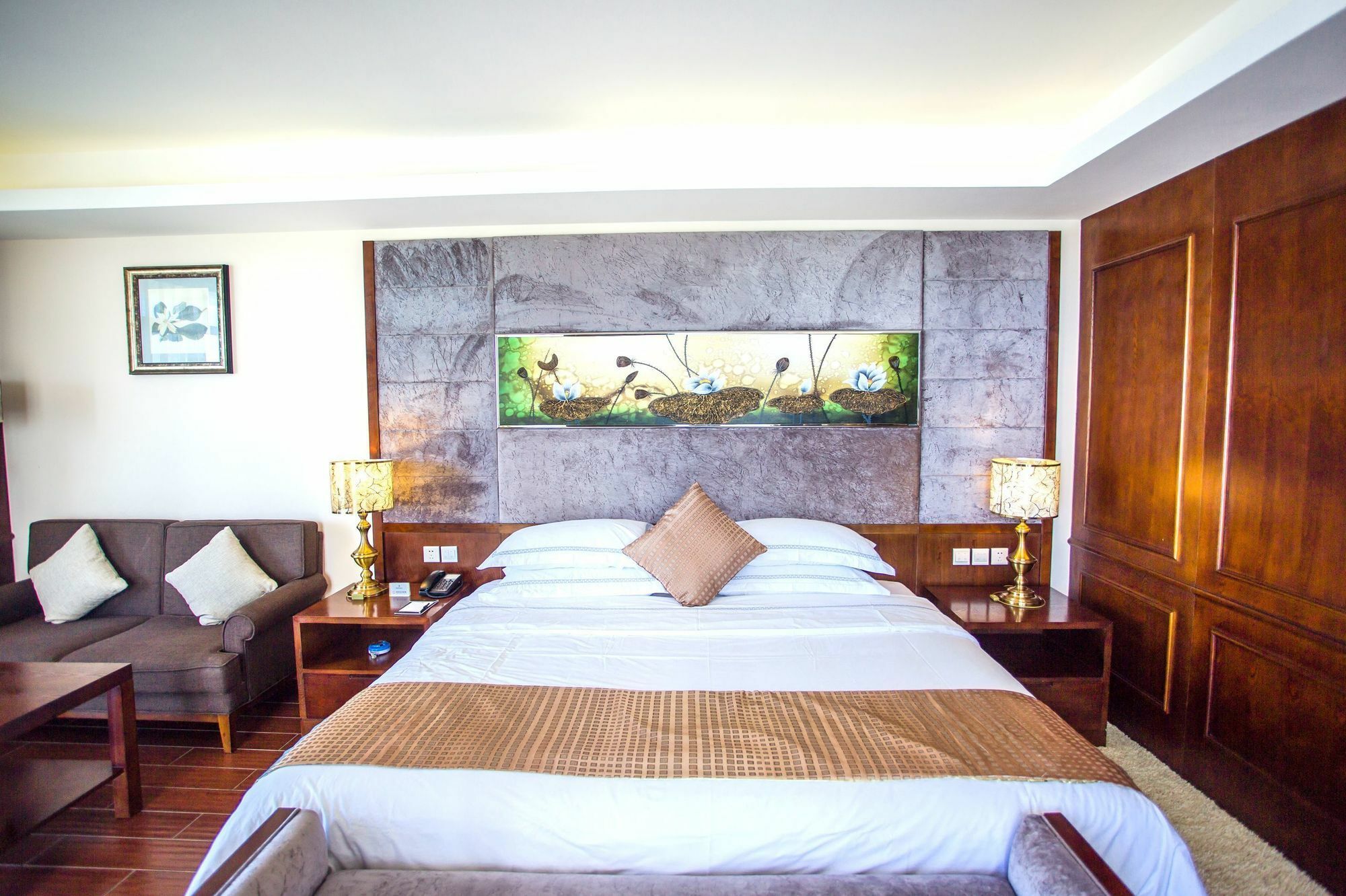 Sisuo Seaview Hotel Sanya Bagian luar foto