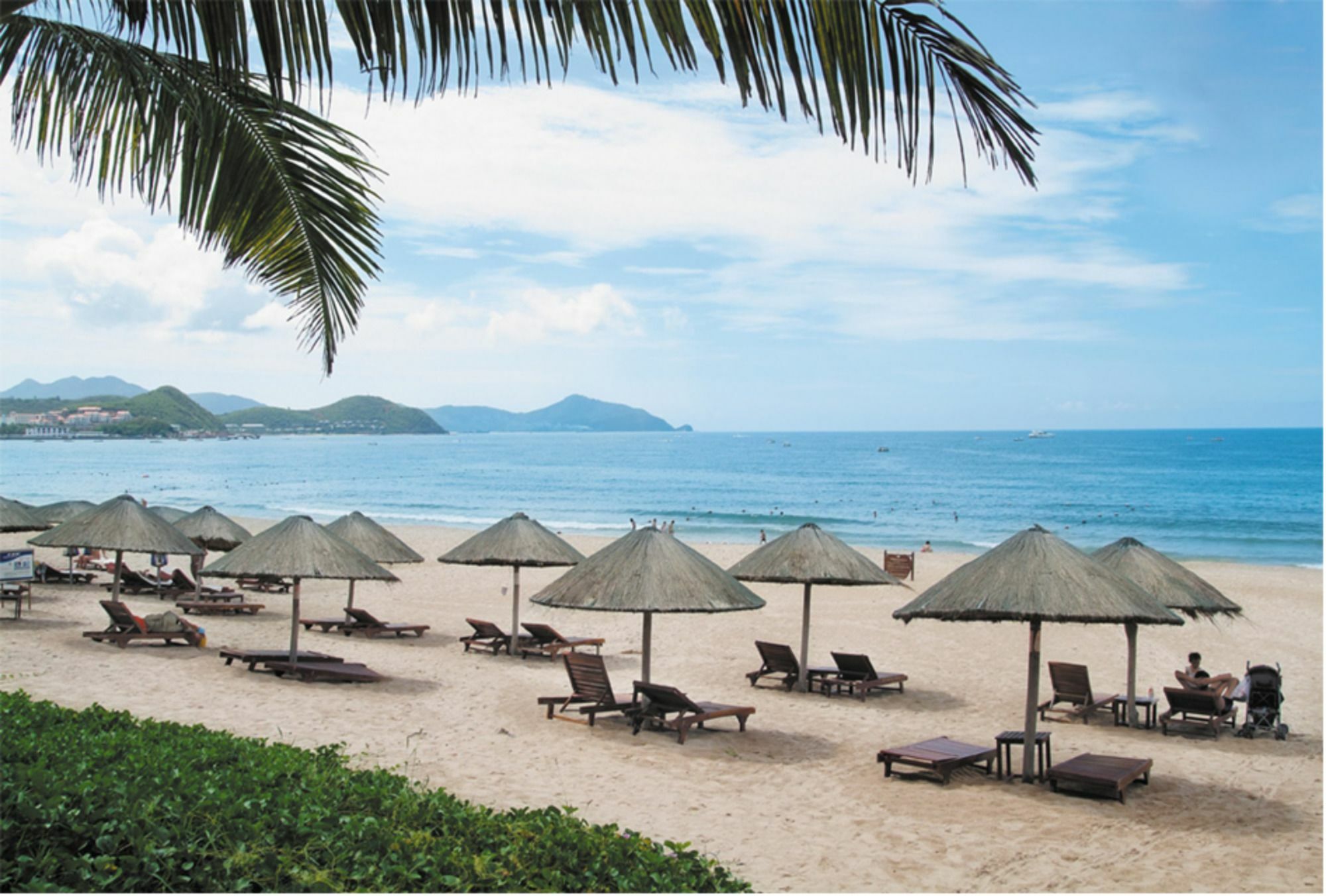 Sisuo Seaview Hotel Sanya Bagian luar foto