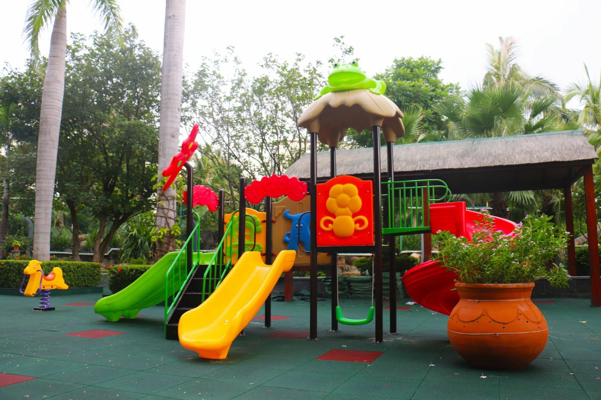 Sisuo Seaview Hotel Sanya Bagian luar foto